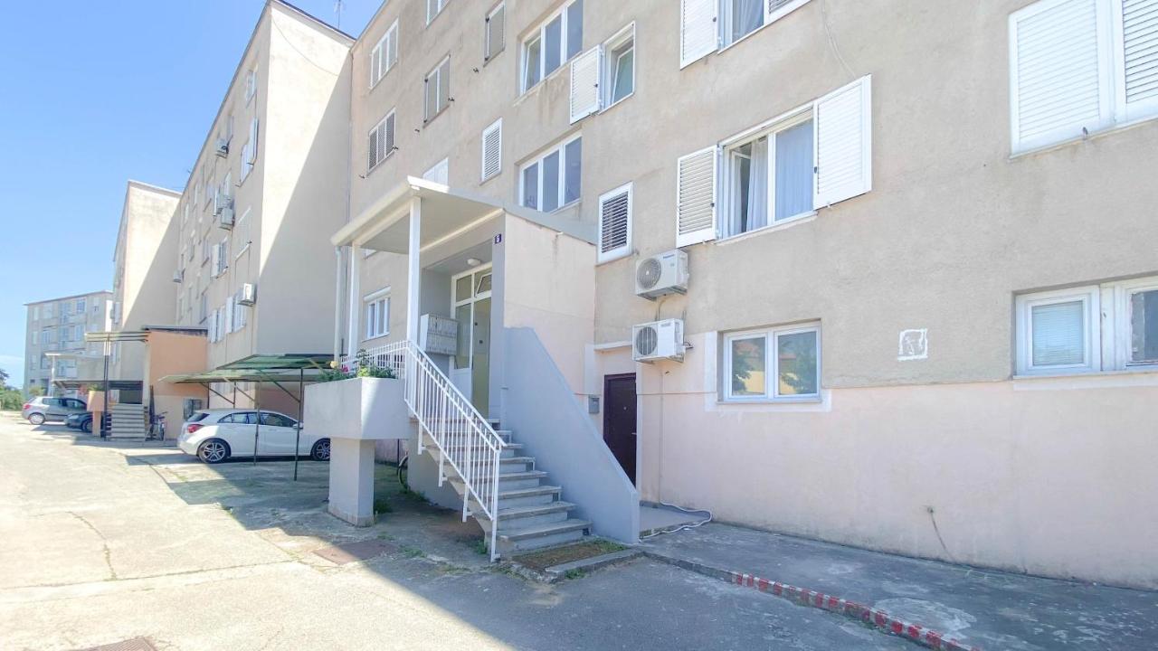 Olga Leilighet Novigrad Istria Eksteriør bilde